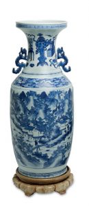 Auktionsergebnisse Scheublein Art & Auktionen, München, Kategorie Asiatika: chinesische Vase in Blaudekor